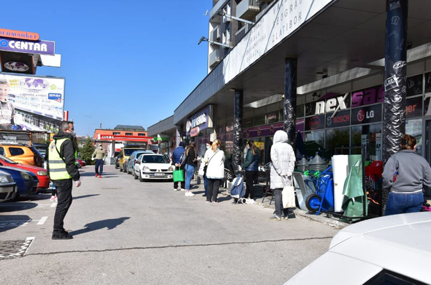 Новина у заштити од вируса корона у Ваљеву: Редари помажу грађанима